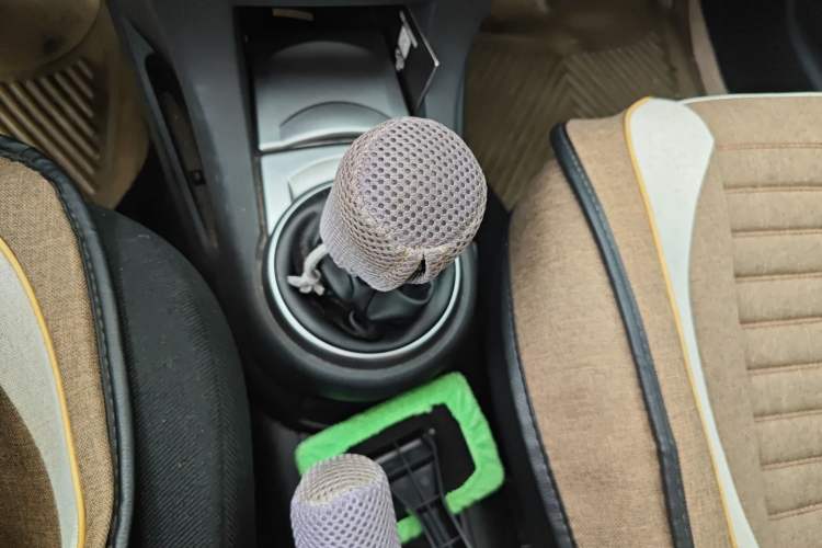 Used Citroen C-Quatre 2010 Sedan 1.6L Manual Shangle Version
