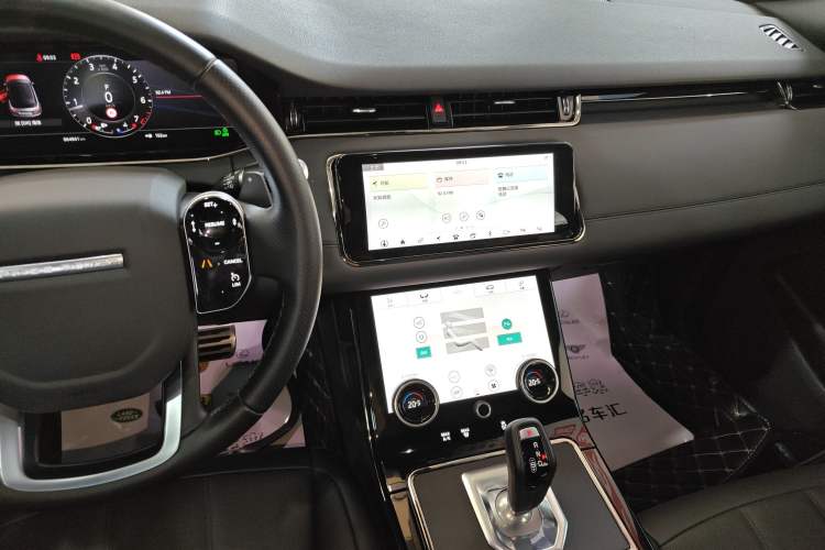 Used Land Rover Range Rover Evoque 2020 249 PS R-DYNAMIC SE Sport Technology Edition