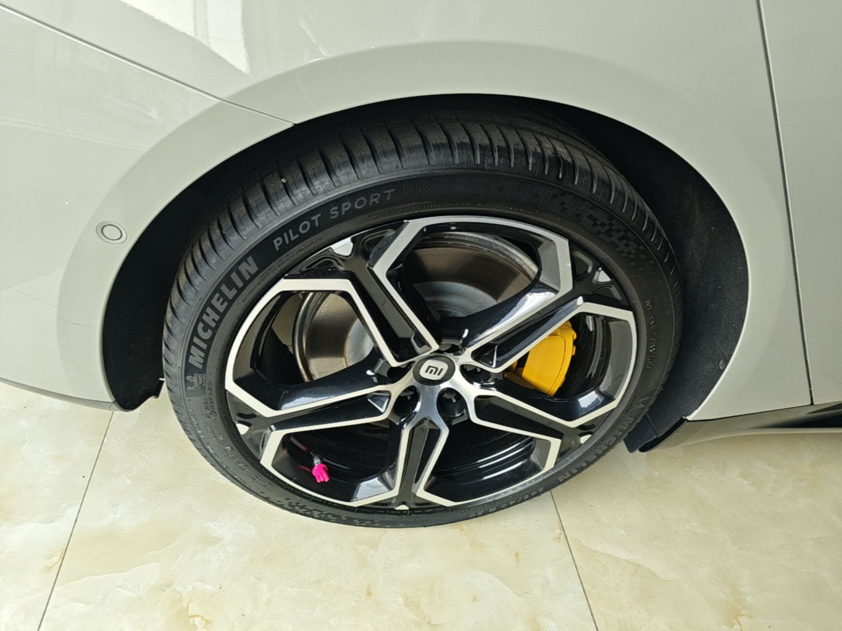 Xiaomi Auto SU7 2024 Rear-Drive Ultra-Long Range Advanced Pro-Level Intelligent Driving Version — снимка 11