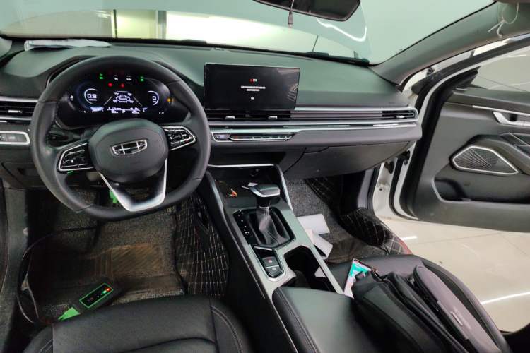 Used Geely Auto Emgrand 2022 4th Generation 1.5L CVT Luxury Model
