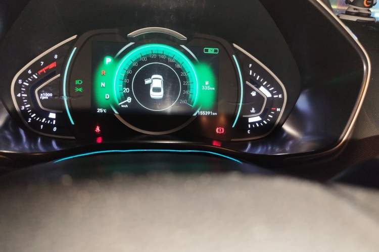 Used Hyundai Lafesta 2019 280TGDi Smart Speed Version China VI Standard Odometer Close Up