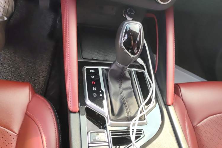 Used Dongfeng Fengon 500 2021 1.5L CVT Enjoyment Version Gear Lever