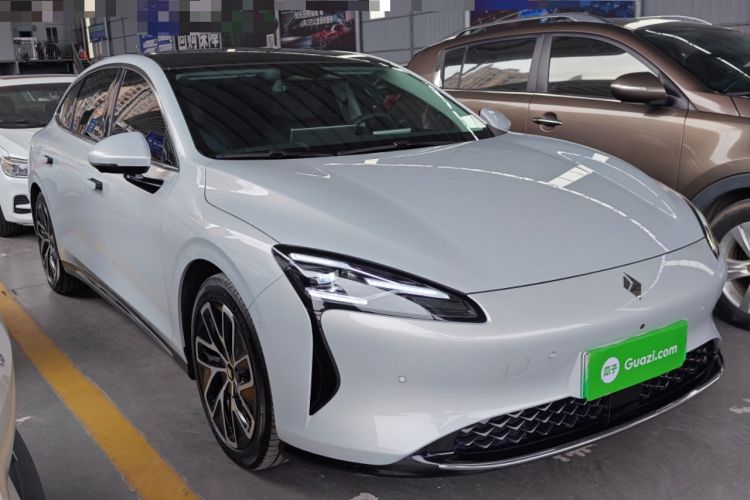 Used Baojun Enjoy 2025 All-Electric 600km Luxury Edition
