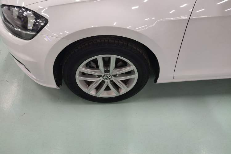 Used Volkswagen Golf 2018 230TSI Automatic Comfort Model
