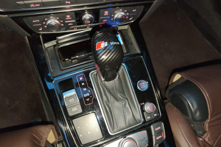 Used Audi A7 2018 40 TFSI quattro Technology Edition Gear Lever