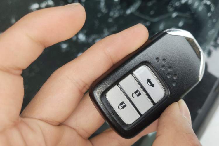 Used Honda Civic 2016 220TURBO Manual Luxury Edition
