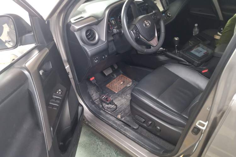 Used Toyota RAV4 2016 2.5L Automatic 4x4 Elite Edition