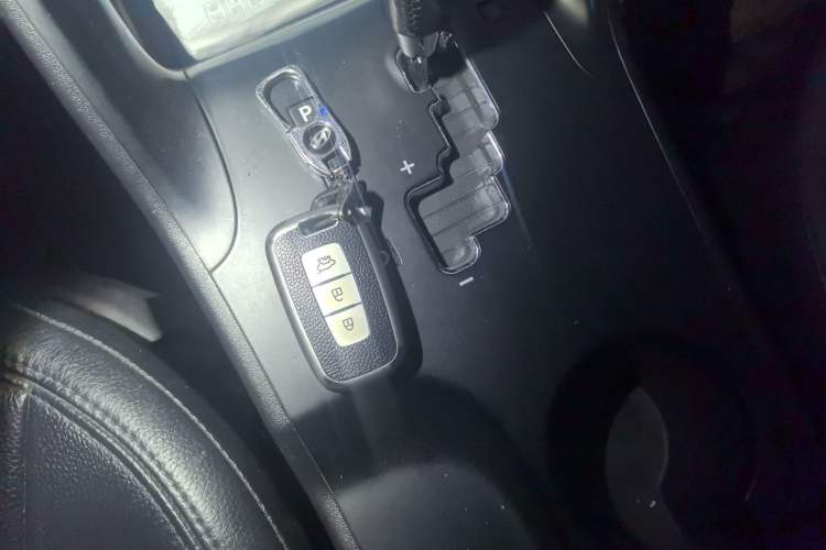 Used Hyundai ix35 2010 2.4L Automatic 2WD Prestige GLS Trim