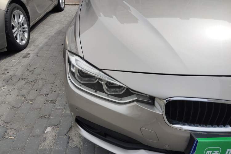 Used BMW 3 Series 2016 320i Fashion Model