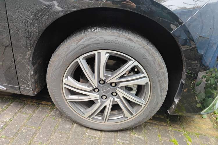 Used SAIC MAXUS G90 2022 2.0T Xingyun Six-Seater Version