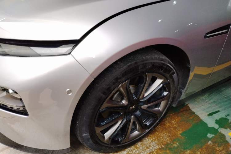 Used XPeng P7 2021 480G Left Front Wheel Hub