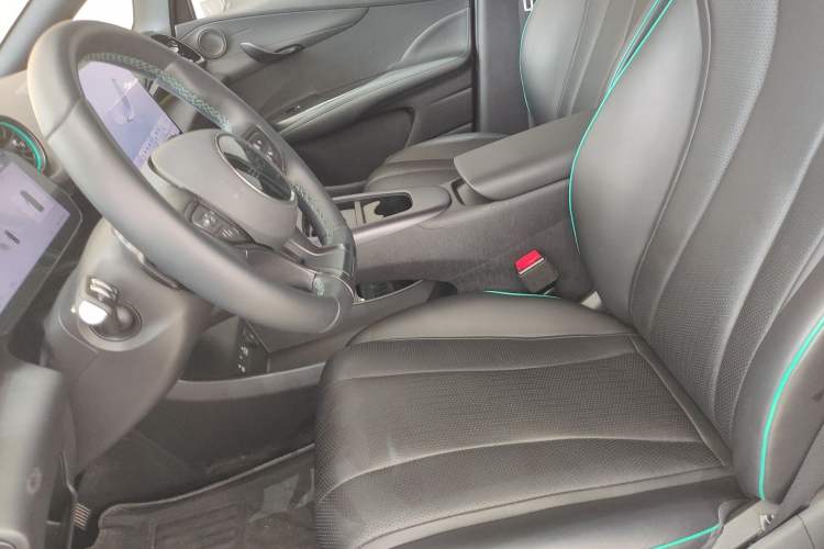 Used BYD Dolphin 2025 Intelligent Driving Version 410 km Fashion Edition
