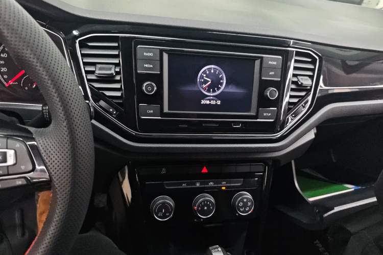 Used Volkswagen T-ROC 2018 280TSI DSG Two-Wheel-Drive Comfort Version China V Standard
