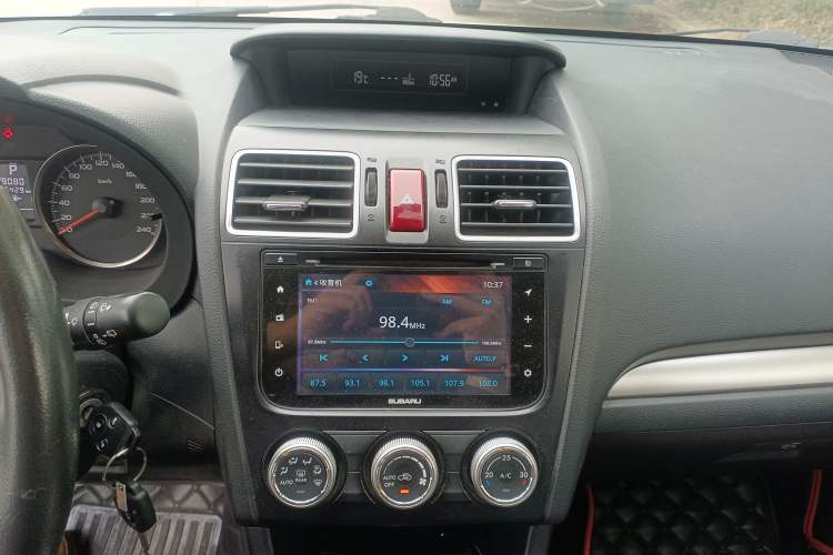 Used Subaru XV 2016 2.0i Comfort Navigation Edition Audio And AC Panel