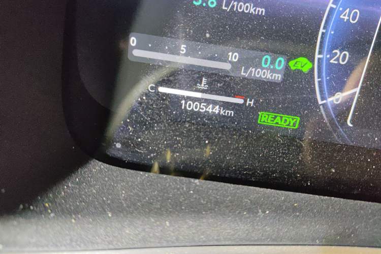 Used Toyota Levin 2023 Smart Electric Hybrid Dual-Engine 1.8L Luxury Edition Odometer Close Up