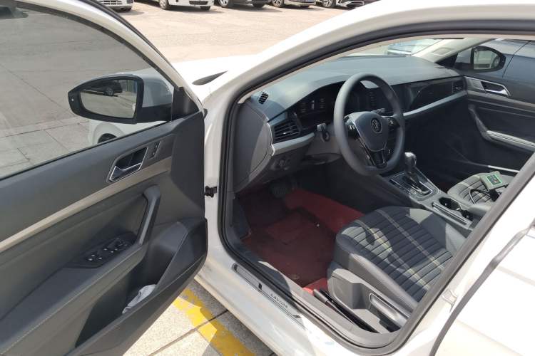 Used Volkswagen Lavida 2022 280TSI DSG Comfort Edition
