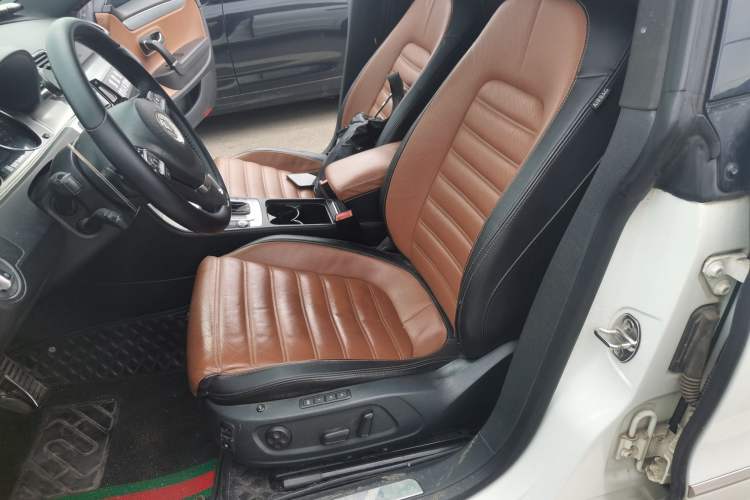 Used Volkswagen FAW-Volkswagen CC 2016 2.0 TSI Luxury Model
