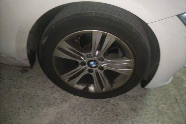 Used BMW 3 Series 2014 320i Sport Design Package
