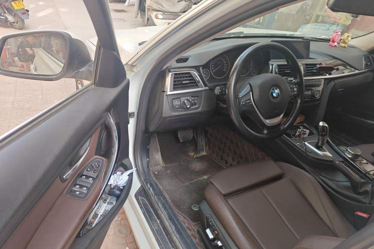 Used BMW 3 Series 2019 320Li Fashion Model
