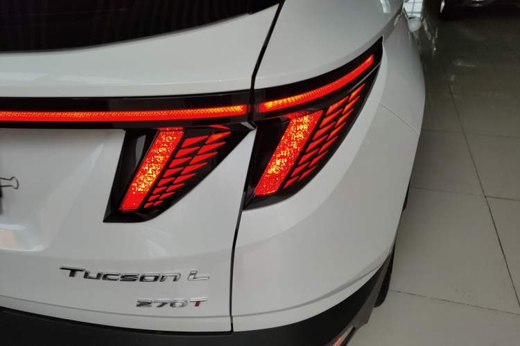 Used Hyundai Tucson 2023 Tucson L 1.5T Automatic Two-Wheel Drive DLX Luxury Edition Right Rear Taillight