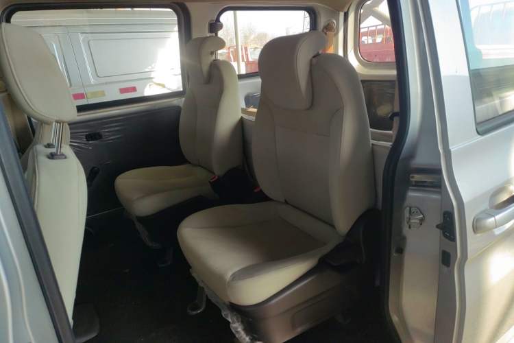 Used Wuling Hongguang V 2022 1.5L Enjoy Edition Electric-Powered LAR
