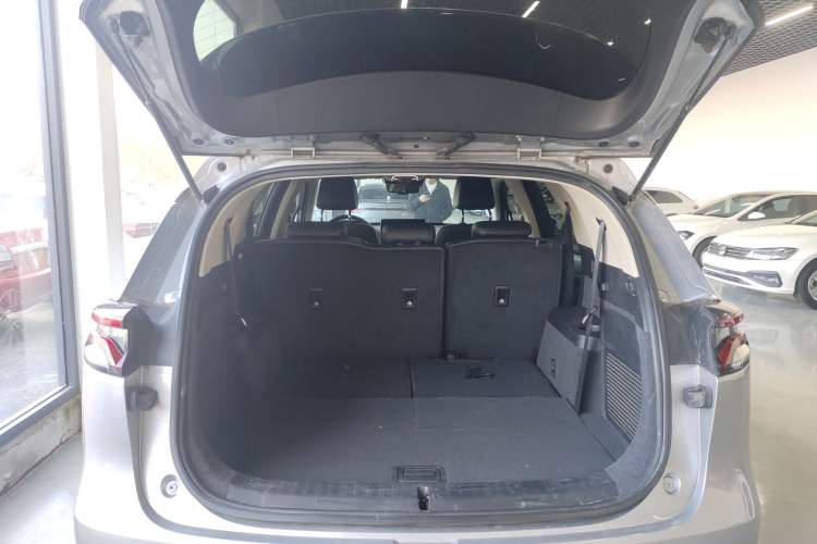 Used BYD Tang 2018 2.0T Automatic Smart Connect Prestige 7-Seater China V Standard
