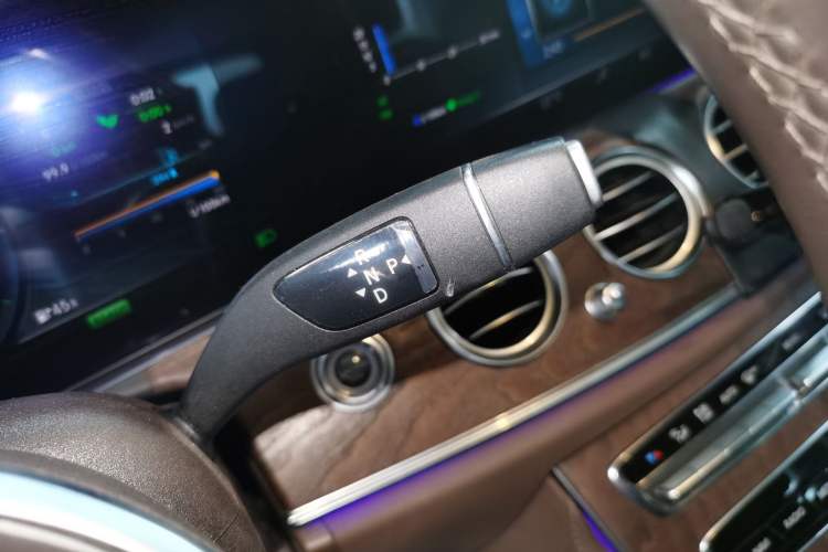 Used Mercedes-Benz E-Class 2019 E 260 L 4MATIC
