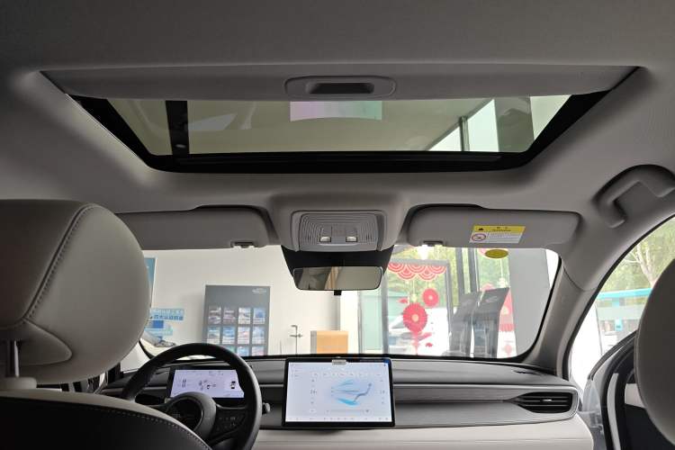Used BYD Seal 05 DM-i 2025 DM-i Intelligent Drive 120KM Flagship Model Headliner