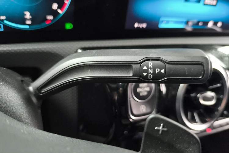 Used Mercedes-Benz A-Class 2020 Second Facelift A 180 L Sport Sedan Gear Lever