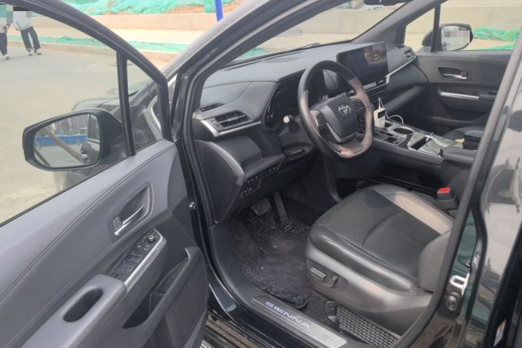 Used Toyota SIENNA 2021 2.5L Hybrid Ultimate Edition Driver Seat