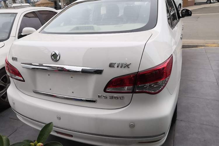 Used Dongfeng Junfeng E11K 2019 ES360 Battery-Swap Version 46.7 kWh