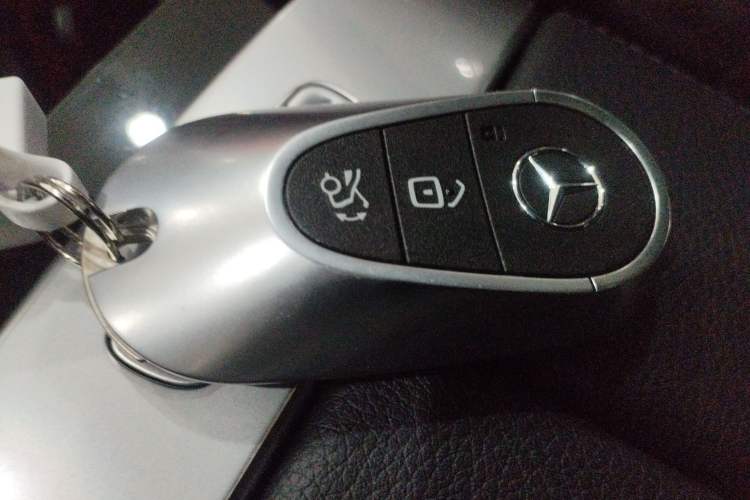 Used Mercedes-Benz C-Class 2024 C 260 L Sport Edition Vehicle Key