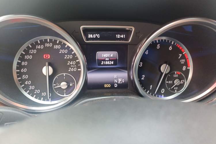 Used Mercedes-Benz M-Class 2014 ML 400 4MATIC Luxury Model