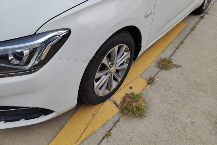 Used Chevrolet Monza 2020 320 Automatic Enjoyment Edition Exterior 4