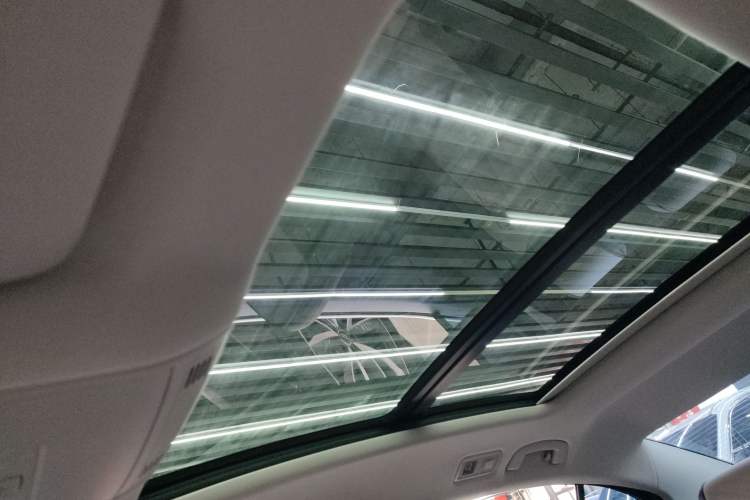 Used Volkswagen Magotan 2023 2 Million Units Commemorative Edition 330TSI DSG Luxury Version
