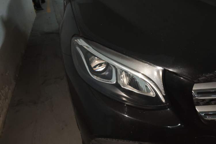 Used Mercedes-Benz GLC 2019 GLC 260 4MATIC Luxury Model