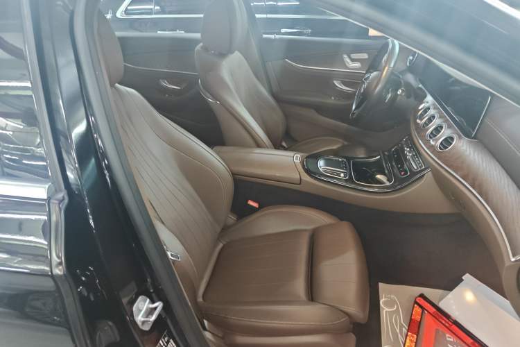 Used Mercedes-Benz E-Class 2023 E 260 L