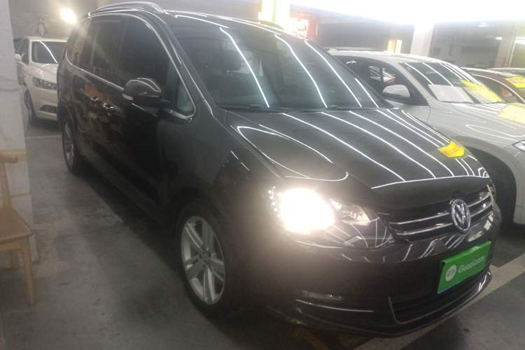 Used Volkswagen Sharan 2014 2.0 TSI Comfort Model Front Right 45 Deg