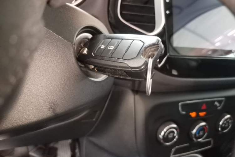 Used Jeep Compass 2017 200T Automatic Enjoyment Version Interior 1