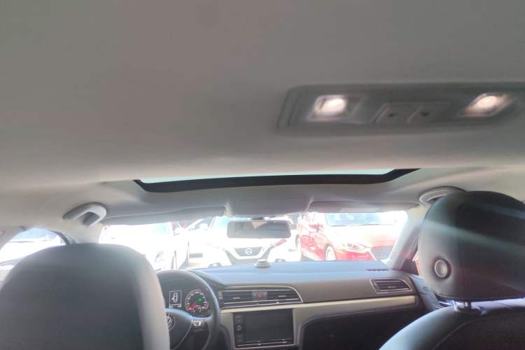 Used Volkswagen Lamando 2019 280TSI DSG Comfort Edition China VI standard
