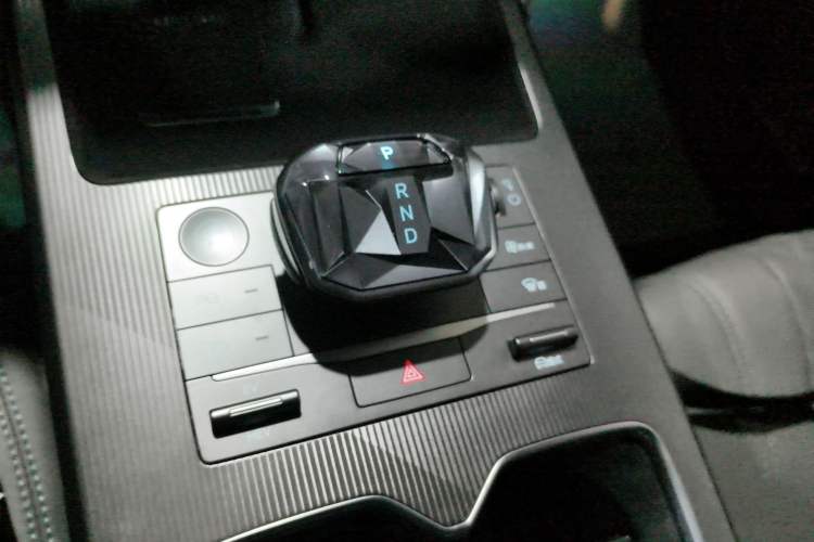 Used BYD Song L DM-i 2025 Intelligent Driving Version 160 km Beyond-Range Type