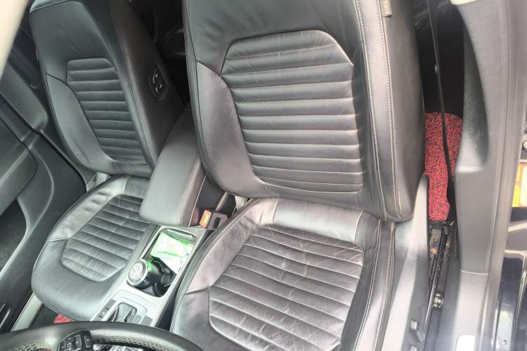 Used Volkswagen Magotan 2013 1.8TSI Luxury Model Left Front Seat