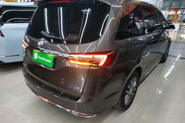 Used Buick GL8 2023 Land Executive Class Smart Enjoyment Model