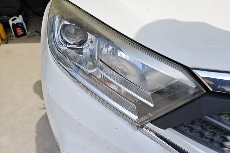 Used Land X2 2017 1.6L Manual Sharp Edition
