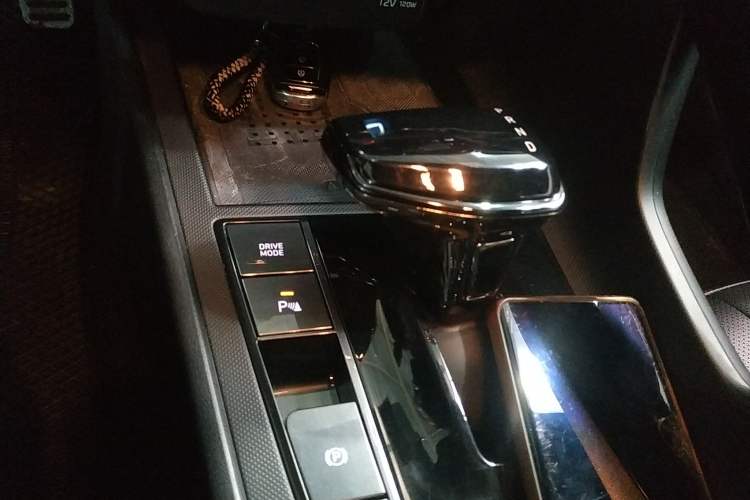 Used Hyundai Elantra 2021 240TGDi DCT LUX Prestige Edition
