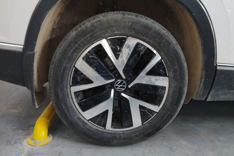 Used Volkswagen Tayron 2023 280TSI Two-Wheel-Drive Luxury Plus Advanced Version
