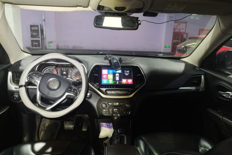 Used Jeep Cherokee 2016 2.4L Leading Edition