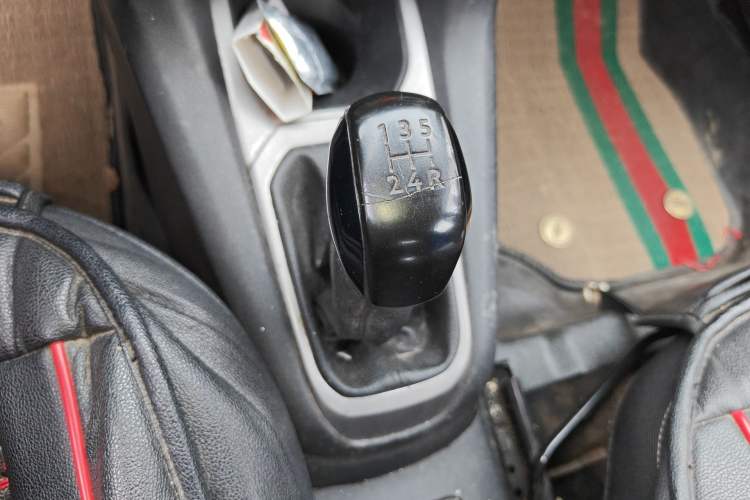 Used Peugeot 301 2014 1.6L Manual Luxury Edition Gear Lever