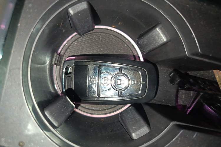 Used Lincoln Corsair 2022 Revised Version 2.0T Two-Wheel Drive Luxury Edition Vehicle Key