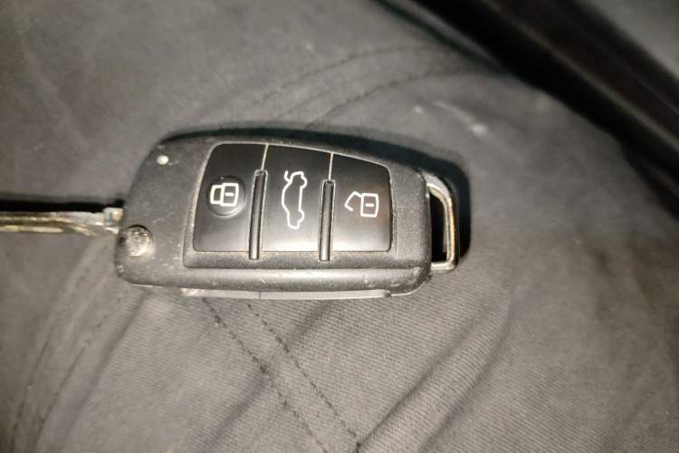 Used Audi A3 2020 Restyled Sportback 35 TFSI Entry-Level China VI Emission Standard Vehicle Key